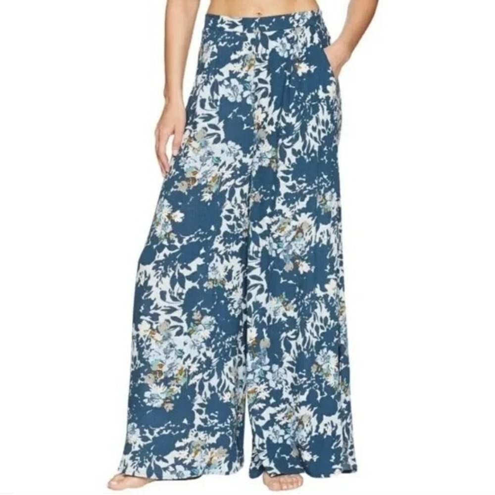 Free People Blue Floral Wide Leg Flowy Pants Size Small Petite SP Trousers